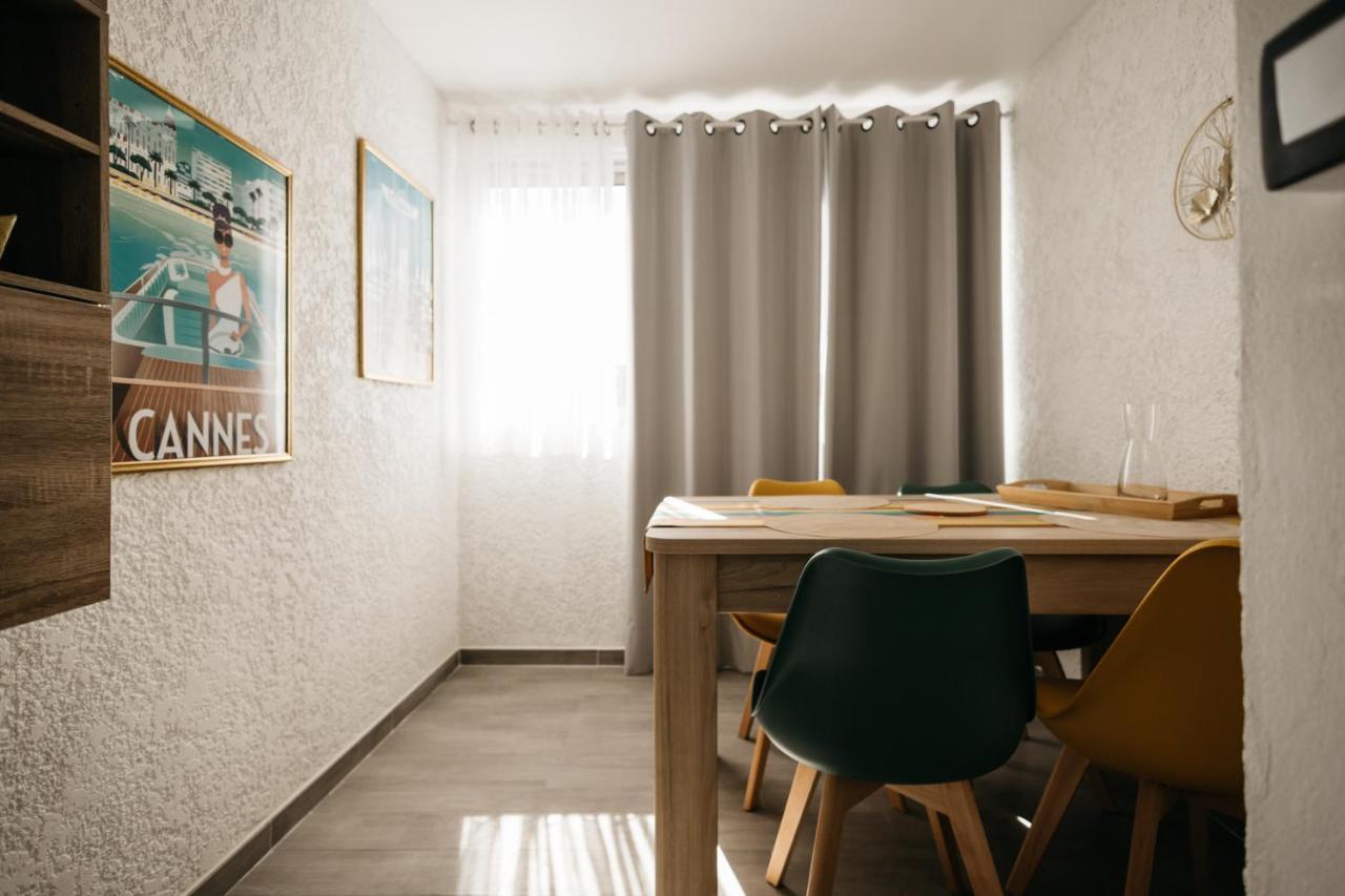 Cosy T1, A 10 Minutes A Pieds Des Plages Fréjus Екстериор снимка